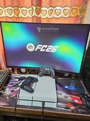Ps4 fat pucer/ 500 giga / 8 jeux