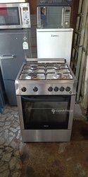 Gazinière Beko 4 feux à gaz & four électrique